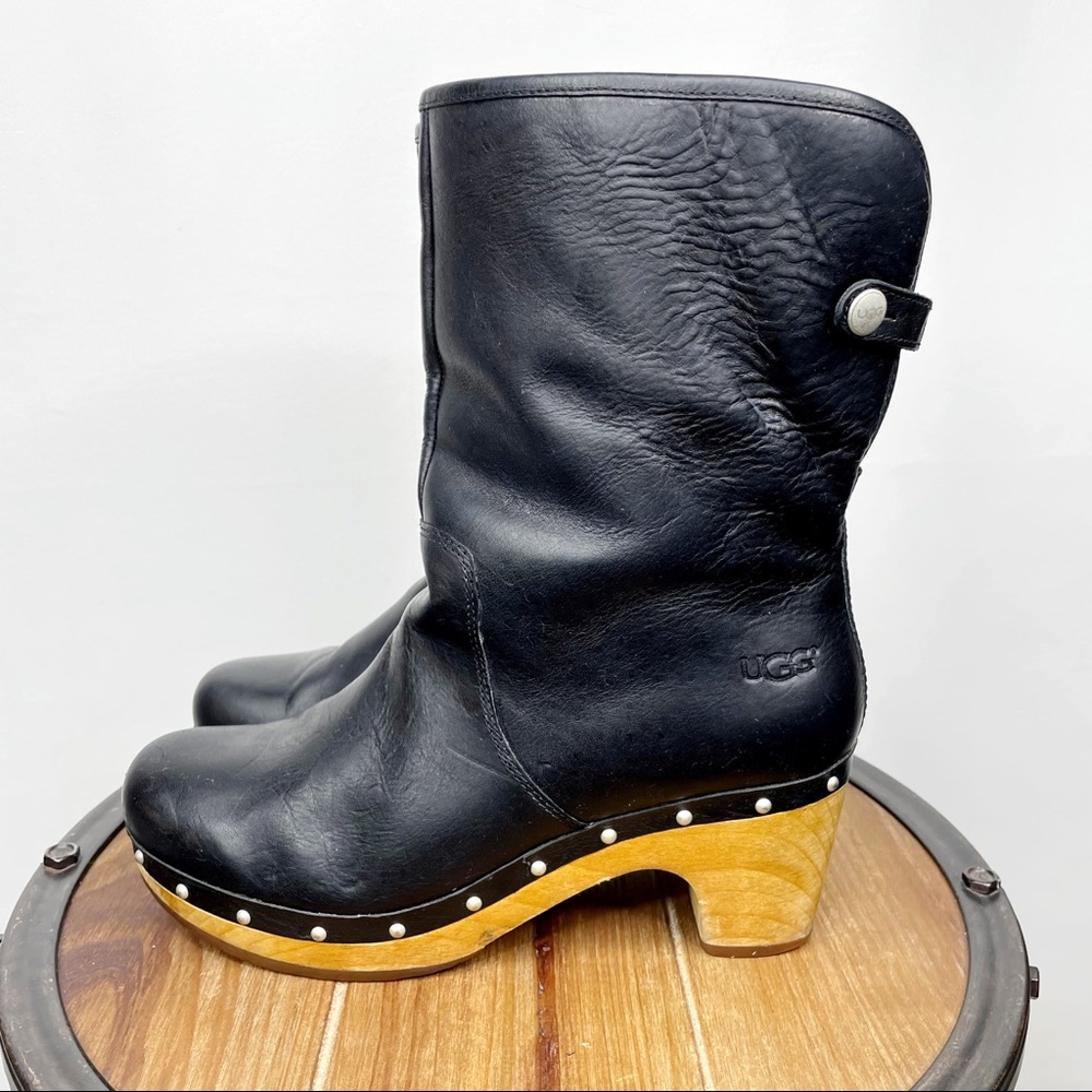UGG Lynnea Black Leather Clog Boots Shearling Lined Foldover Size 8